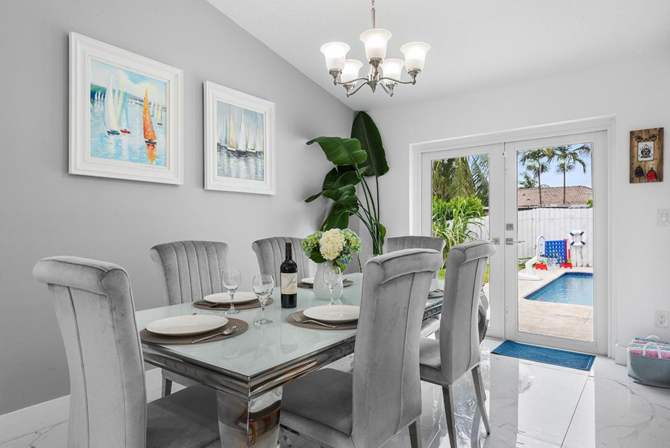 Bright Villa, Heated Pool, 2 Kings, By Everglades, Biscayne & Keys โฮมสเตด ภายนอก รูปภาพ